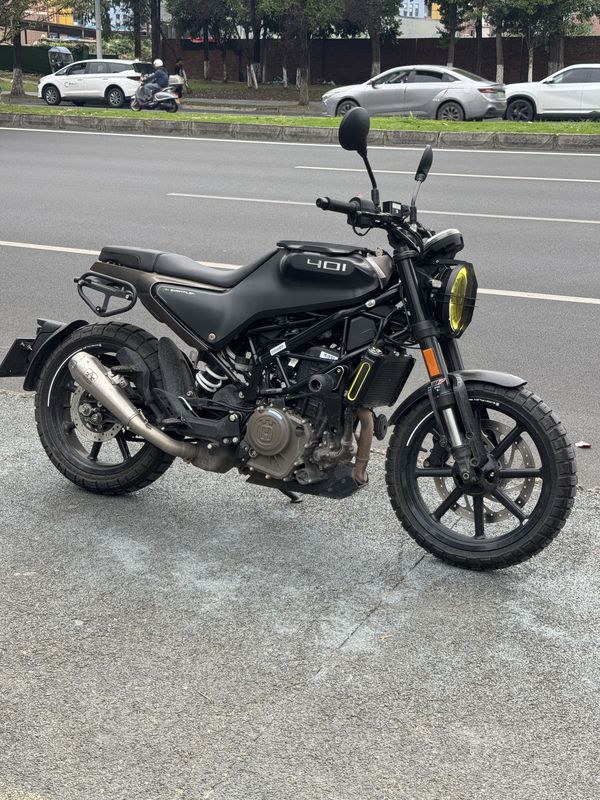 HUSQVARNA 黑箭 401