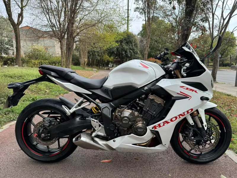 本田DREAMWING CBR650R