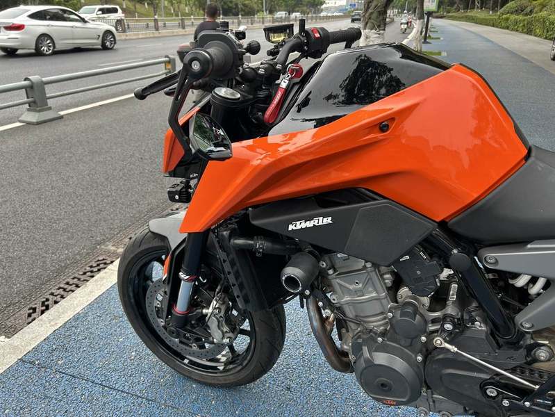 KTMR2R 790 Duke