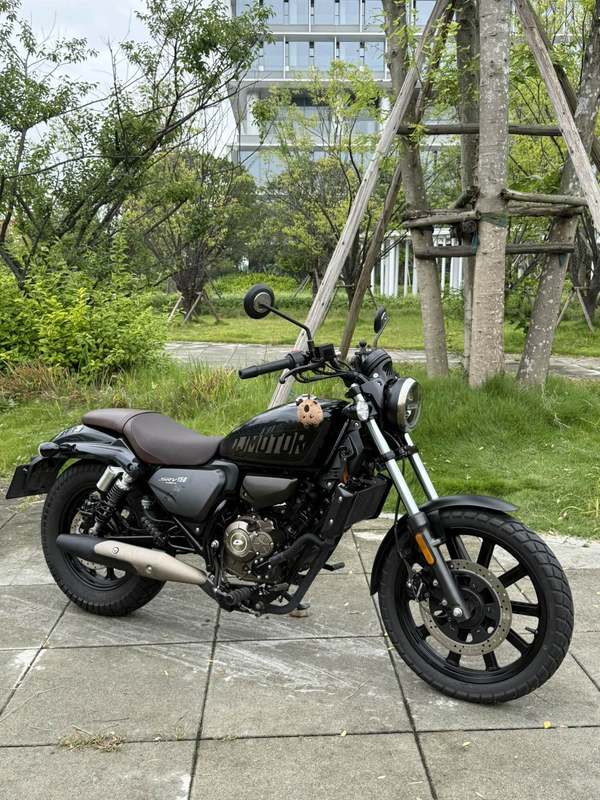 QJMOTOR 闪150