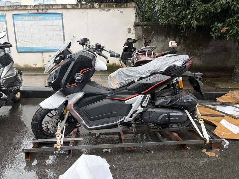 QJMOTOR 鸿250ADV