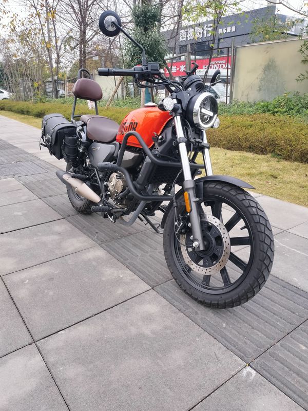 QJMOTOR 闪150
