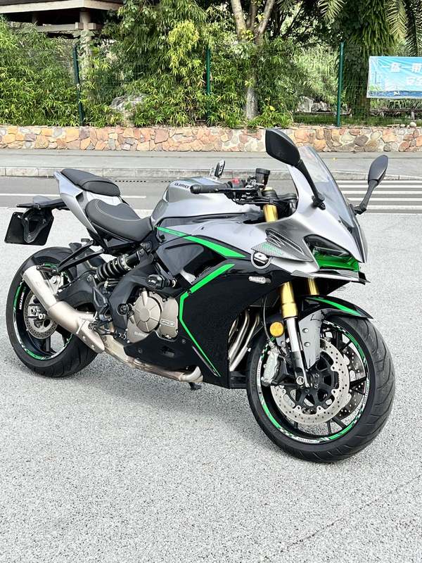QJMOTOR 赛600