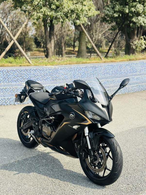 QJMOTOR 赛250