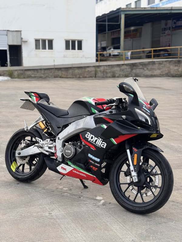 宗申阿普利亚 GPR250R