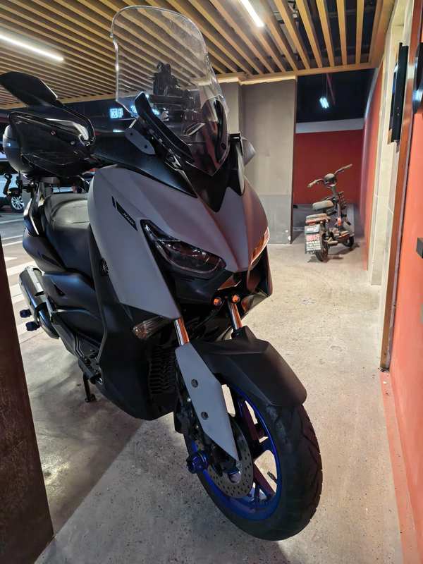 雅马哈 XMAX