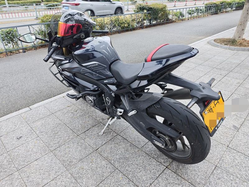 无极 RR660