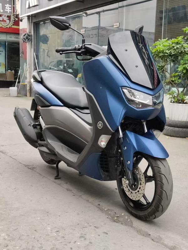 雅马哈 NMAX