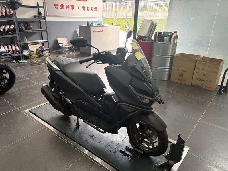 新大洲本田 NS150GX