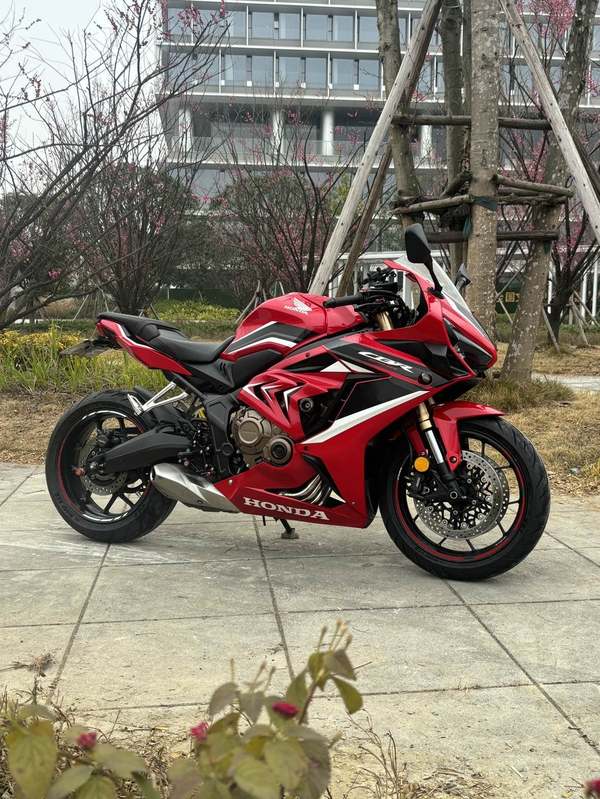 本田DREAMWING CBR650R