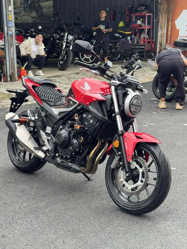 本田WING CB400F