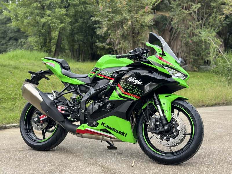 川崎 ZX-4R