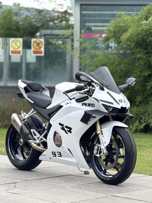 张雪机车 500RR