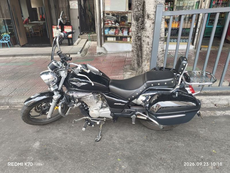 豪爵 GZS150