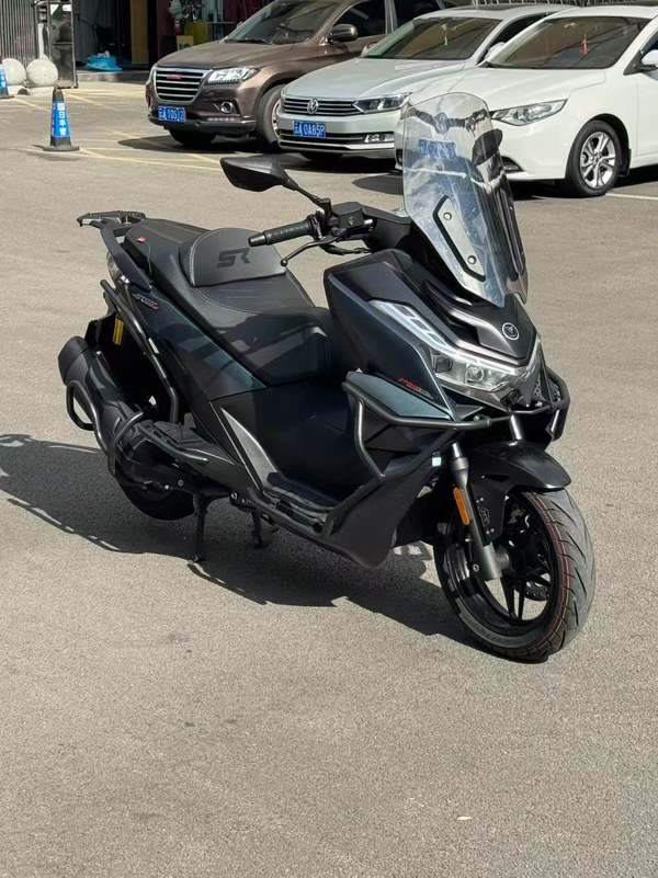 无极 SR250GT