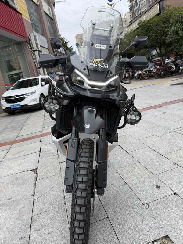 春风 800MT-X