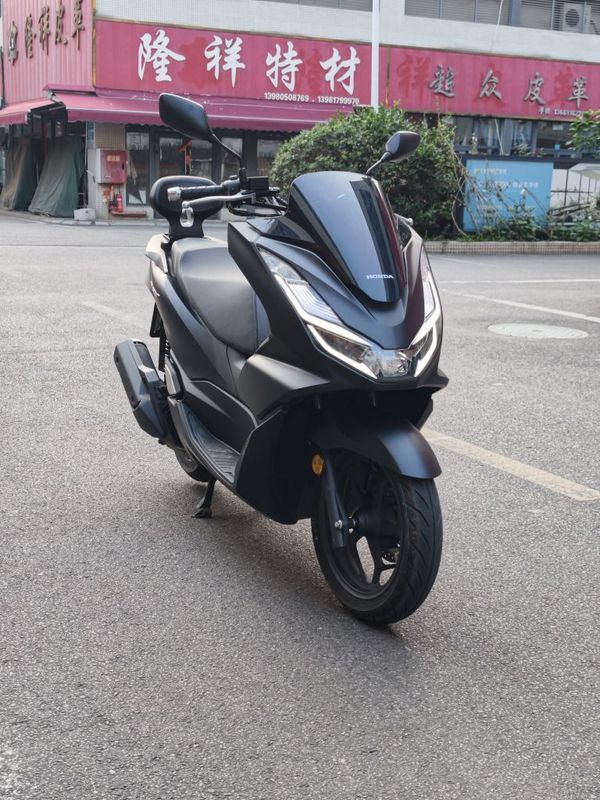 五羊本田 PCX