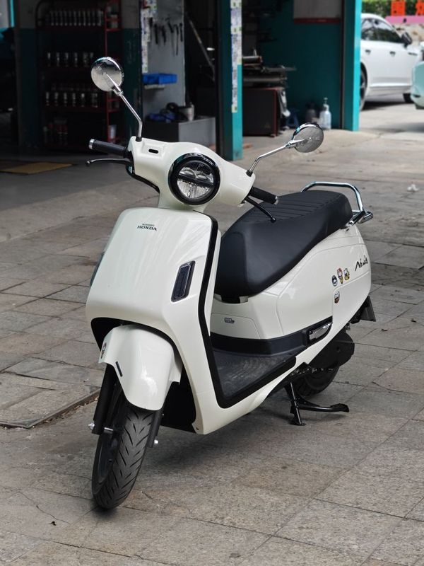 新大洲本田 NS125LA