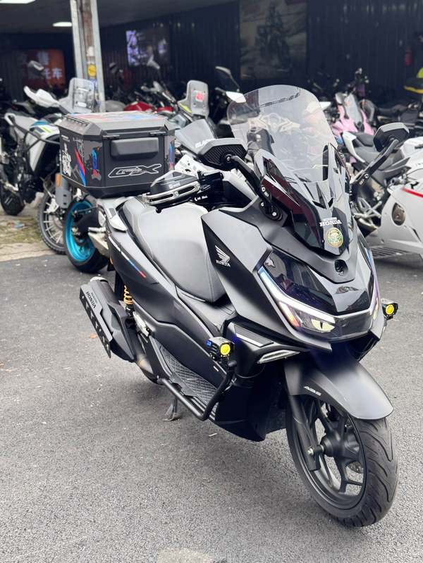 新大洲本田 NS150GX
