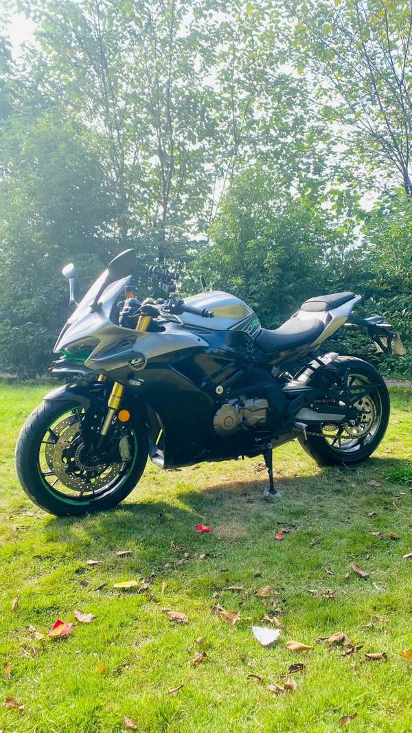 QJMOTOR 赛600