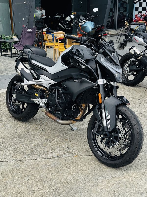 春风 800NK