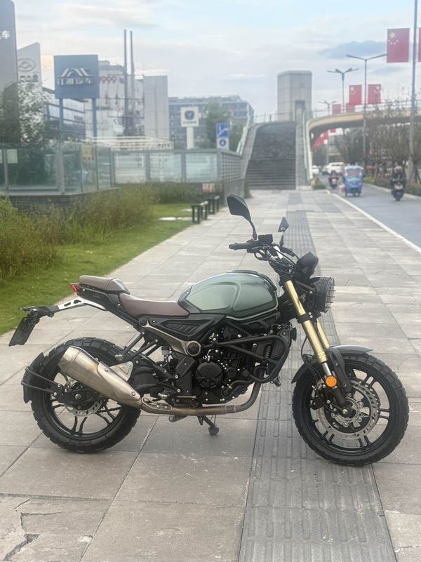 无极 300AC