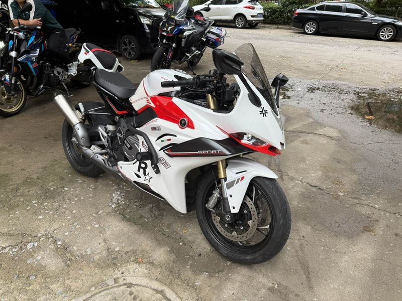 无极 RR660