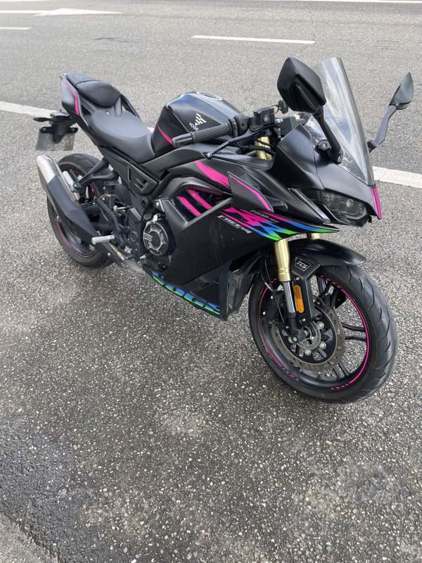无极 250RR