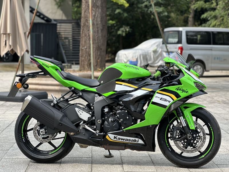 川崎 Ninja ZX-6R 