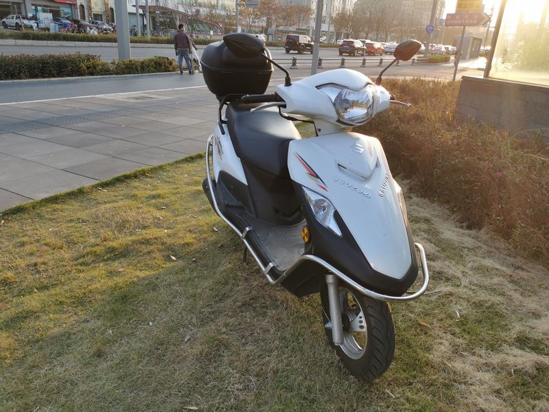 豪爵 VF125
