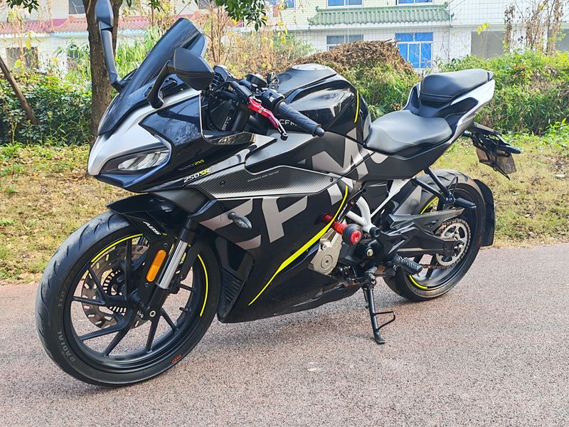 春风 250SR