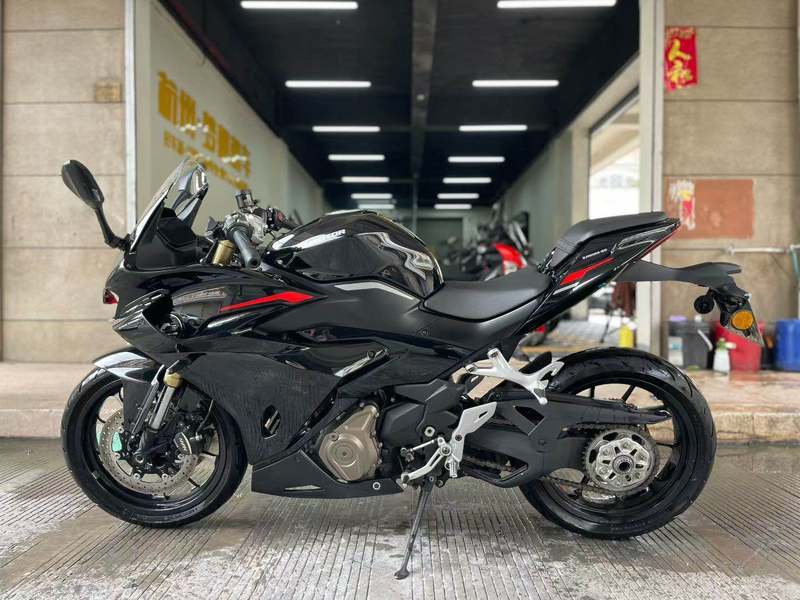 QJMOTOR 赛450