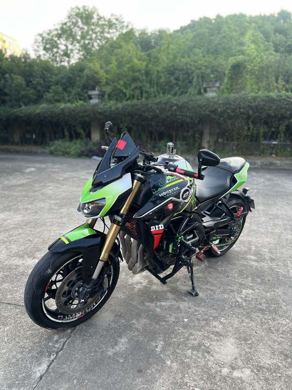 QJMOTOR 追600