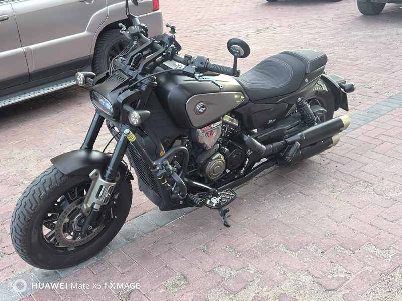 QJMOTOR 闪600