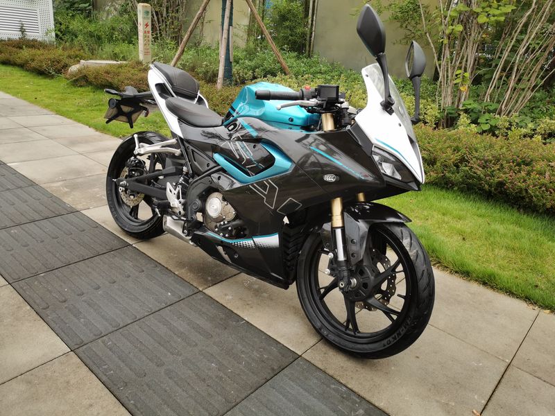 QJMOTOR 赛150