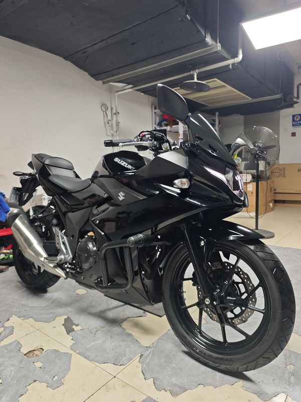 豪爵铃木 GSX250R