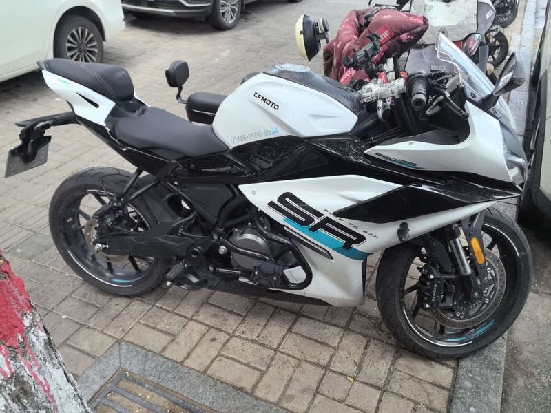 春风 250SR