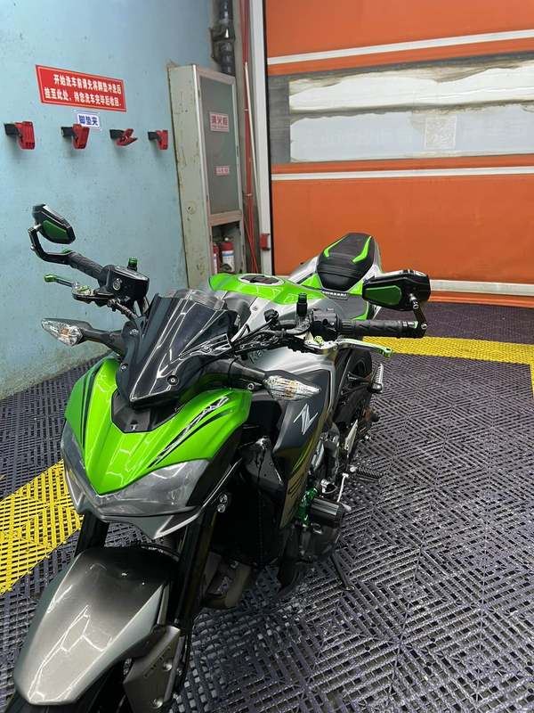 川崎 Z900