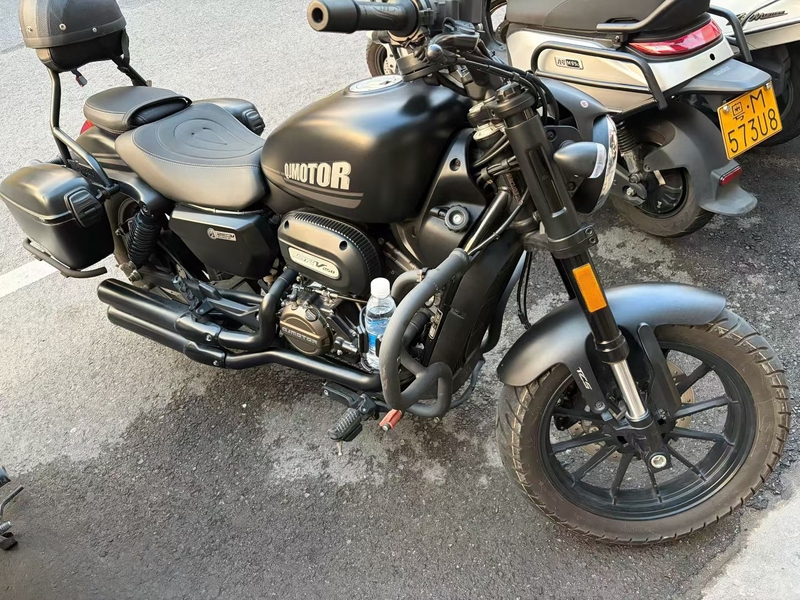 QJMOTOR 闪250