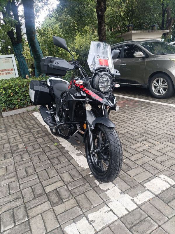 豪爵铃木 DL250