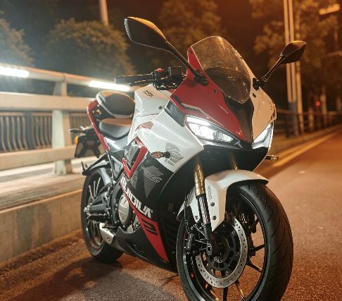 QJMOTOR 赛250