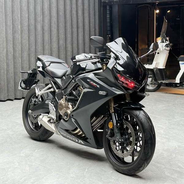 本田DREAMWING CBR650R