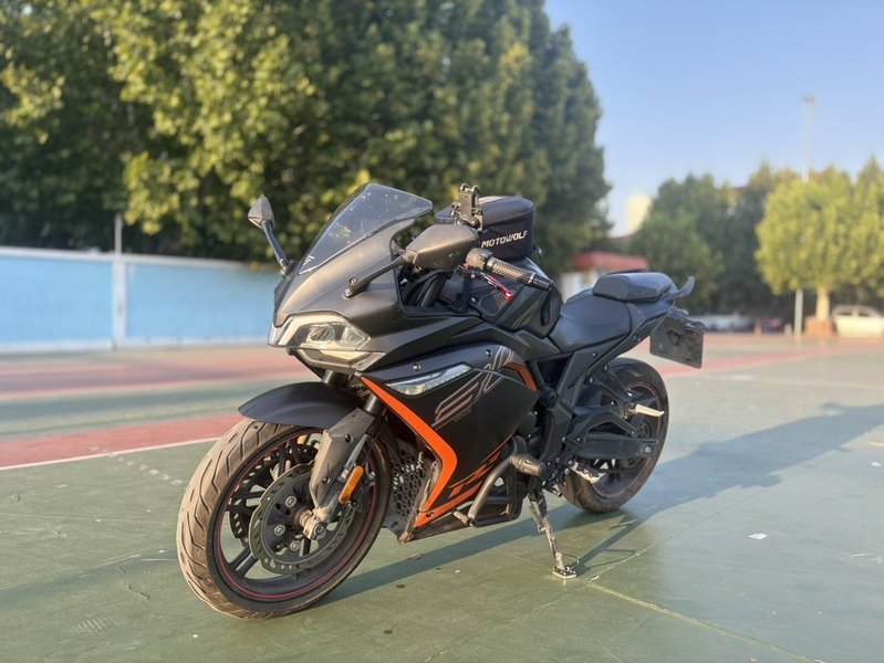 无极 300RR