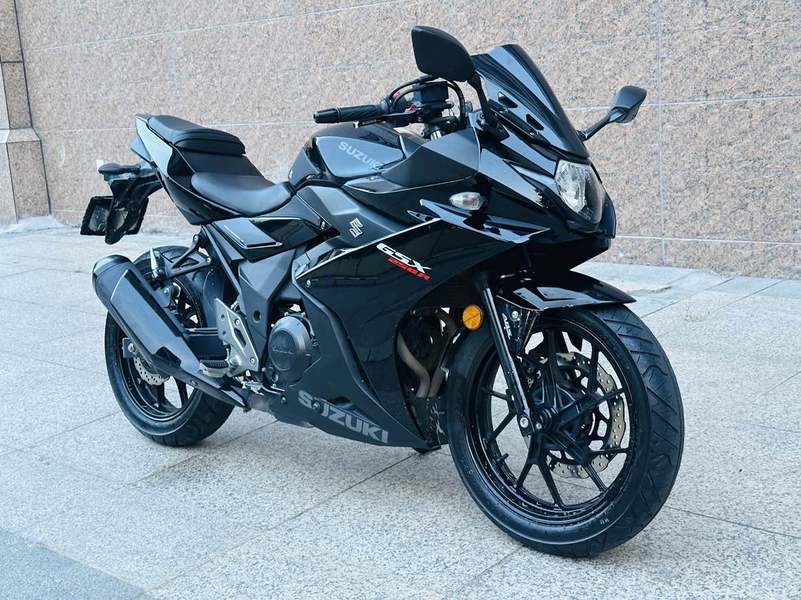 豪爵铃木 GSX250R