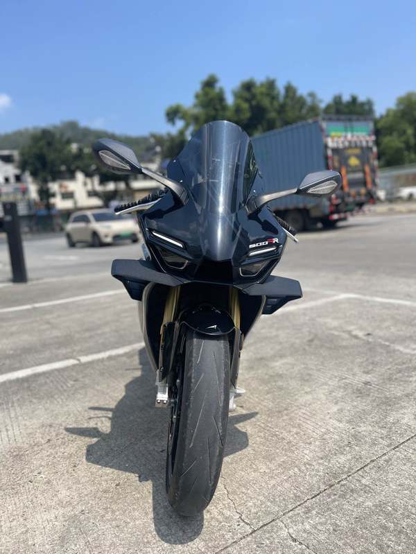 张雪机车 500RR