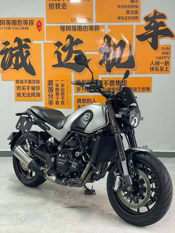 贝纳利 幼狮 Leoncino 500