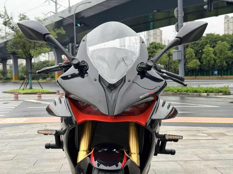 QJMOTOR 赛600