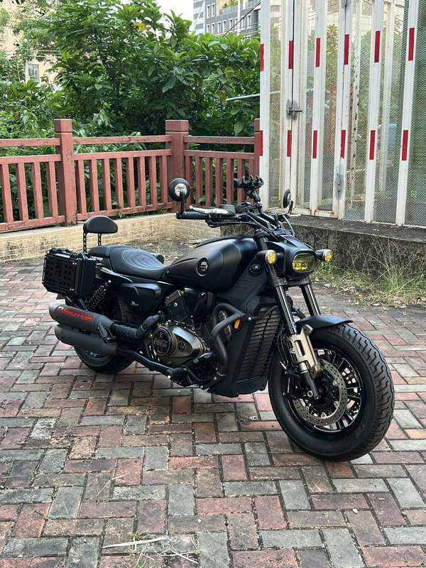 QJMOTOR 闪600