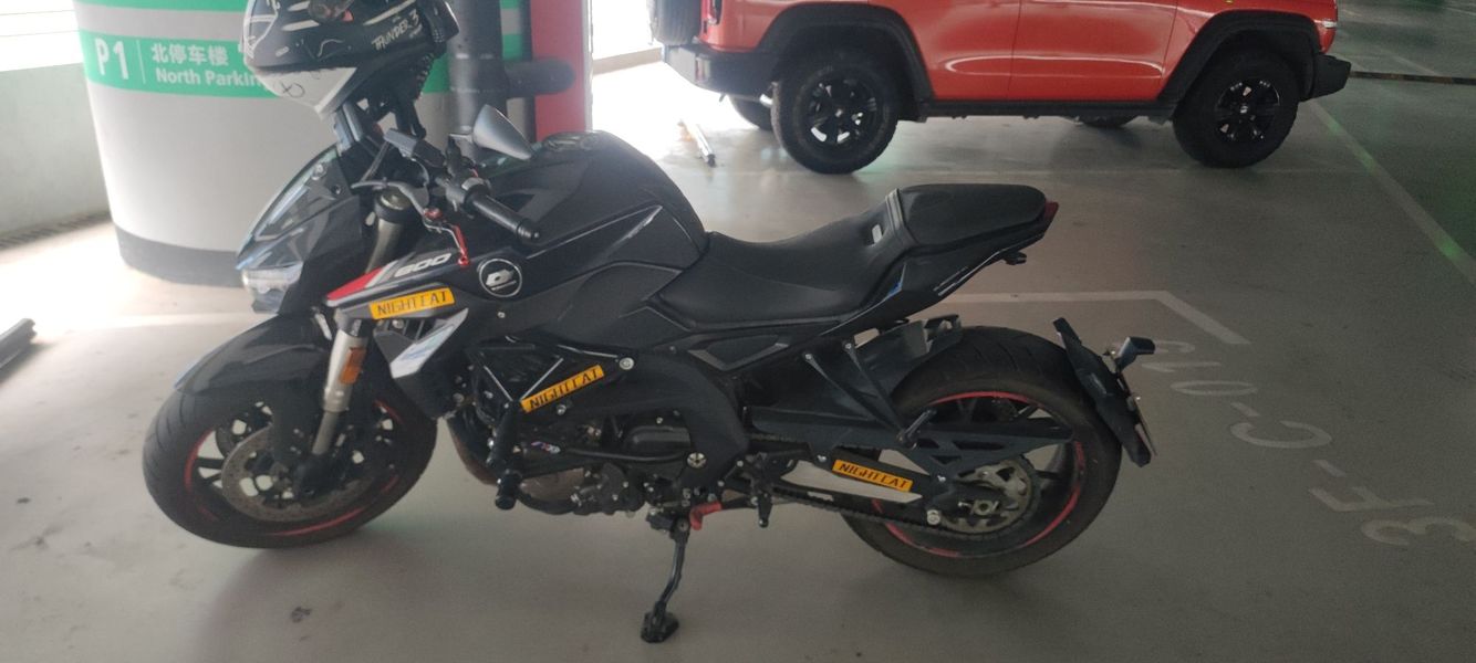 QJMOTOR 追600