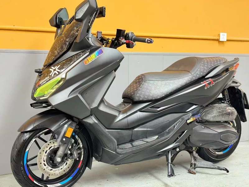 本田WING NSS350